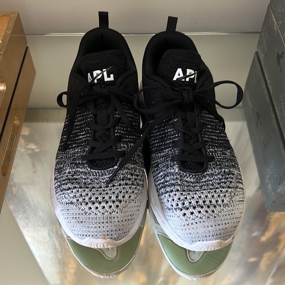 APL Techloom Pro Running Shoes - Picture 2 of 3